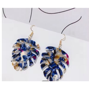 NEW Women’s Monstera Rainbow Tortoise Shell, Palm‎ Tree Dangle Earrings